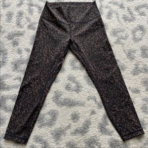 Lululemon luxtreme cropped size 10